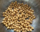 Hình bước làm 1 của món Sữa đậu gà hạt chia