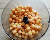 Une image de l'étape 1 de Blondie vegan et gluten free au pois chiches.