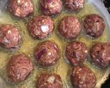 A picture of step 2 of Spaghetti and meatballs🍝.