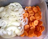 Foto del paso 2 de la receta: Pollo al escabeche