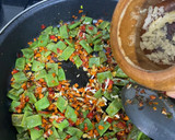 Foto del paso 4 de la receta: Paella de verduras y pollo aromático