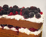 Foto del paso 7 de la receta: Tarta de frutos rojos (sin lactosa)