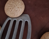 Foto del paso 6 de la receta: Galletitas con harina integral, fáciles, económicas, rendidoras, sin balanza, ideal principiantes 🥰