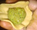A picture of step 2 of Mattar Lollipop.