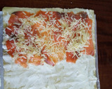 Foto del paso 2 de la receta: Empanada de salmón ahumado con extra de queso