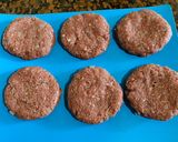 Foto langkah ke 3 dari resep Beef Burger 🍔.