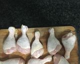 Foto del paso 1 de la receta: Jamoncitos de pollo guisados con verduritas y patatas dado