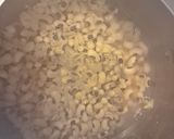 A picture of step 2 of Spicy Black-Eyed Peas.