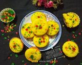 A picture of step 8 of Vanilla Tutti Frutti Muffins.