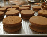 Foto del paso 6 de la receta: Alfajores de chocolate