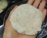 Foto del paso 2 de la receta: Arepas🫓de maíz🌽peto y queso🧀fresco🥯