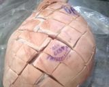 Foto del paso 2 de la receta: Asado a la parrilla de pernil de chancho con salmuera de miel