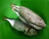 Foto langkah ke 1 dari resep Tumis Ikan Kembung Rebus.