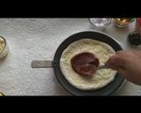 चीजी पैन पिज़्ज़ा (Cheesy pan pizza recipe in Hindi) रेसिपी चरण 5 फोटो