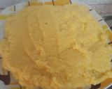 Foto del passaggio 1 della ricetta Pasticcio di polenta con salsiccia e funghi