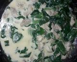 Foto del paso 4 de la receta: Tarta de pollo, puerro y espinacas