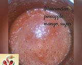 A picture of step 1 of Mix fruit juice.