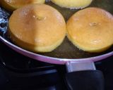 Foto langkah ke 6 dari resep Donat Labu Kuning.