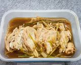 รูปขั้นตอนการทำที่ 5 ของ อกไก่ต้มตะไคร้