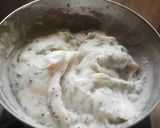 A picture of step 4 of Rice flour Ukadpendi.