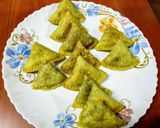 A picture of step 4 of Chocolate sweet samosa 🍫.