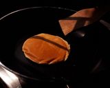 A picture of step 4 of Pan cake.