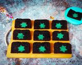 A picture of step 11 of Galaxy Cake.
