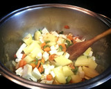 Foto del paso 3 de la receta: Sopa de ortigas con garbanzos y otras verduras - veggie - diet