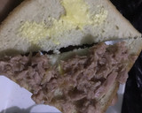 A picture of step 3 of Toast bread with sardine.