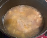 A picture of step 5 of Korean Tteokguk for lunar new year 🐰🇰🇷✨.