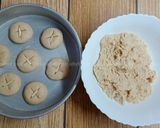 ज्वारी-बदाम नानखटाई (jwari badam nankhatai recipe in marathi) रेसिपी स्टेप 2 फोटो 