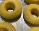 Foto langkah ke 5 dari resep Donat Labu Kuning.