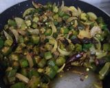 कड़ाही भिंडी प्याज (Kadahi bhindi pyaz recipe in hindi) रेसिपी चरण 3 फोटो