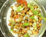 A picture of step 2 of Kala Chana Salad.
