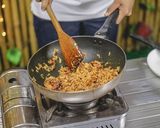 รูปขั้นตอนการทำที่ 13 ของ ข้าวผัดต้มยำ กุ้ง อร่อยซี้ดซ้าดถึงใจ