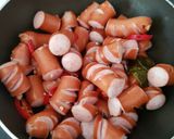 Foto langkah ke 3 dari resep Sosis pedas saus madu.
