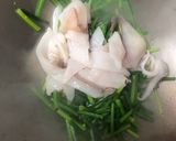 中卷炒韭菜花的食譜步驟2照片