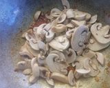 A picture of step 10 of Mushroom Gravy.