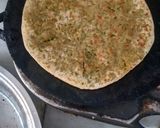A picture of step 3 of Peas paratha.