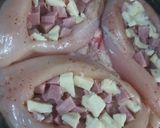 Foto del paso 2 de la receta: Pechugas con crema rellenas de jamón y queso!