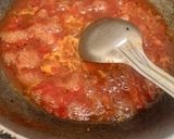 A picture of step 3 of Khatti meethi tamatar ki chutney.