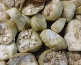 Foto del paso 2 de la receta: Berenjenas en escabeche al microondas
