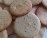 Foto del passaggio 5 della ricetta Biscotti sablé con ganache al cioccolato fondente