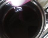 Foto del paso 6 de la receta: Panna cotta de fresa con reducción de jamaica y mezcal