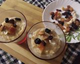 A picture of step 6 of Christmas trifle.