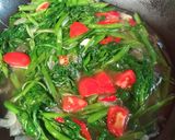 Foto langkah ke 4 dari resep Kangkung Saus Tiram.