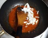 Foto langkah ke 3 dari resep Tuna Kaleng Balado.