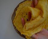 Foto langkah ke 5 dari resep Tortilla Wortel Teflon | Roti Kebab Empuk & Mudah Digulung.