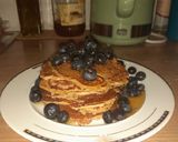 Φωτογραφία βήματος 4 της συνταγής Υγιεινά pancakes με μέλι και μύρτιλα