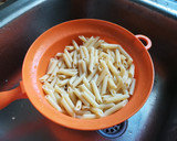 Foto del paso 2 de la receta: Macarrones con atún y huevo gratinados